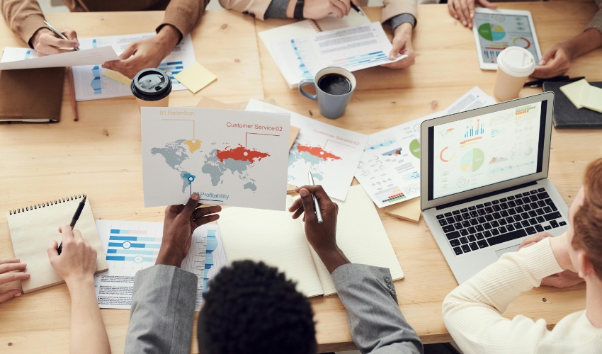 Organisez vos Séminaires et Team Buildings au 2V2 Padel Club !